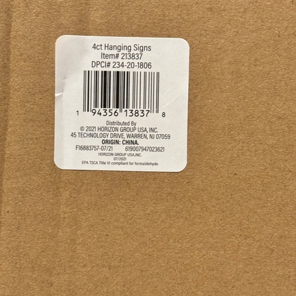 Target Bullseye 2021 Christmas 4 Winter Wood Signs for Cabin, Hot Chocolate Bar - Picture 15 of 15